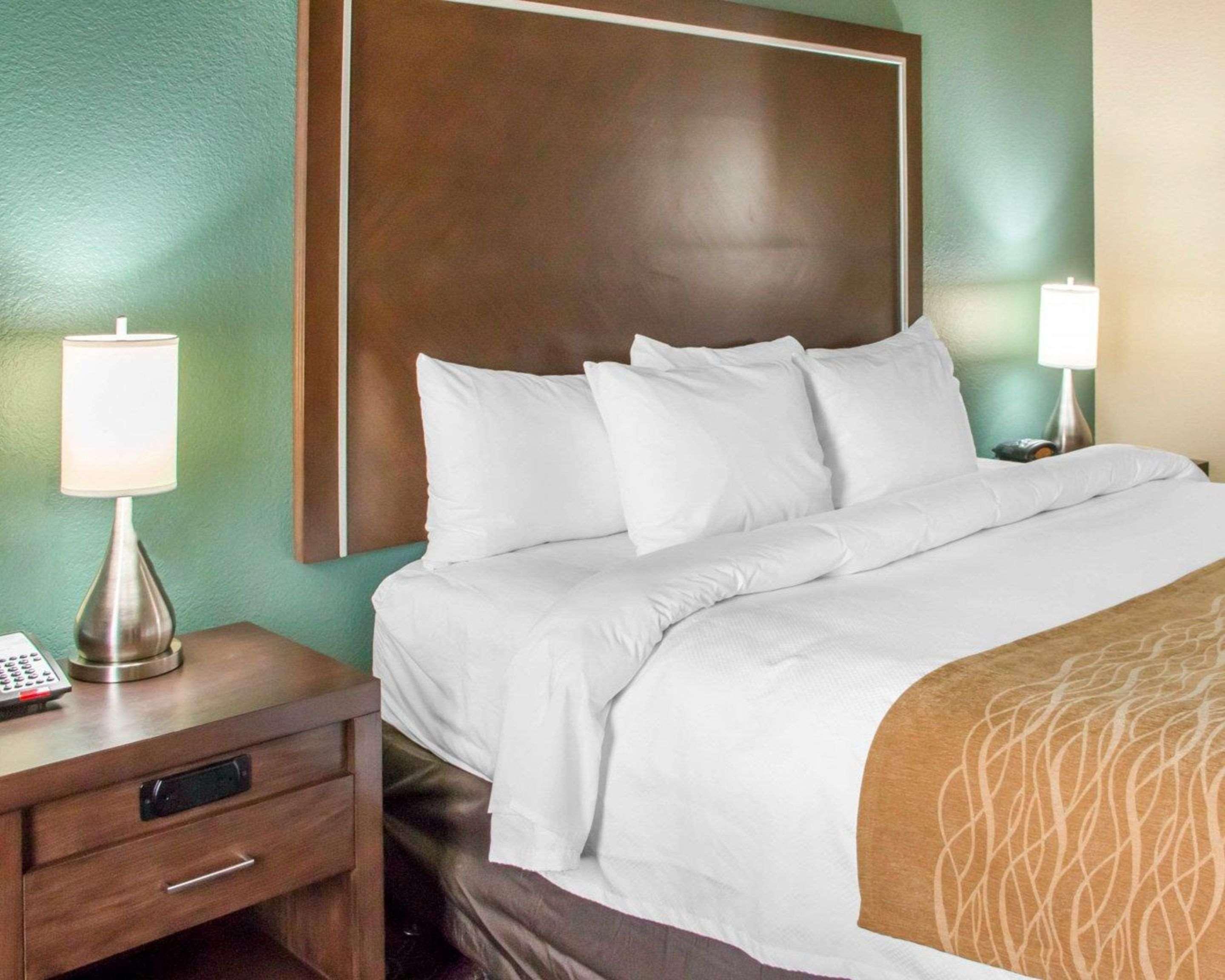 Comfort Inn & Suites San Marcos Buitenkant foto