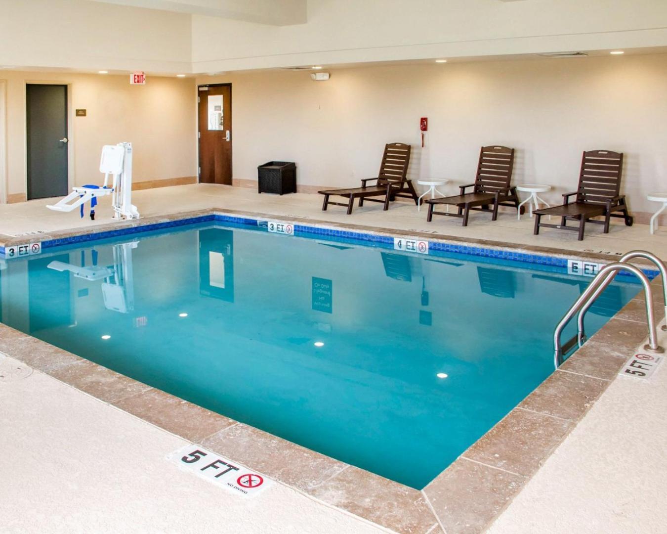 Comfort Inn & Suites San Marcos Buitenkant foto