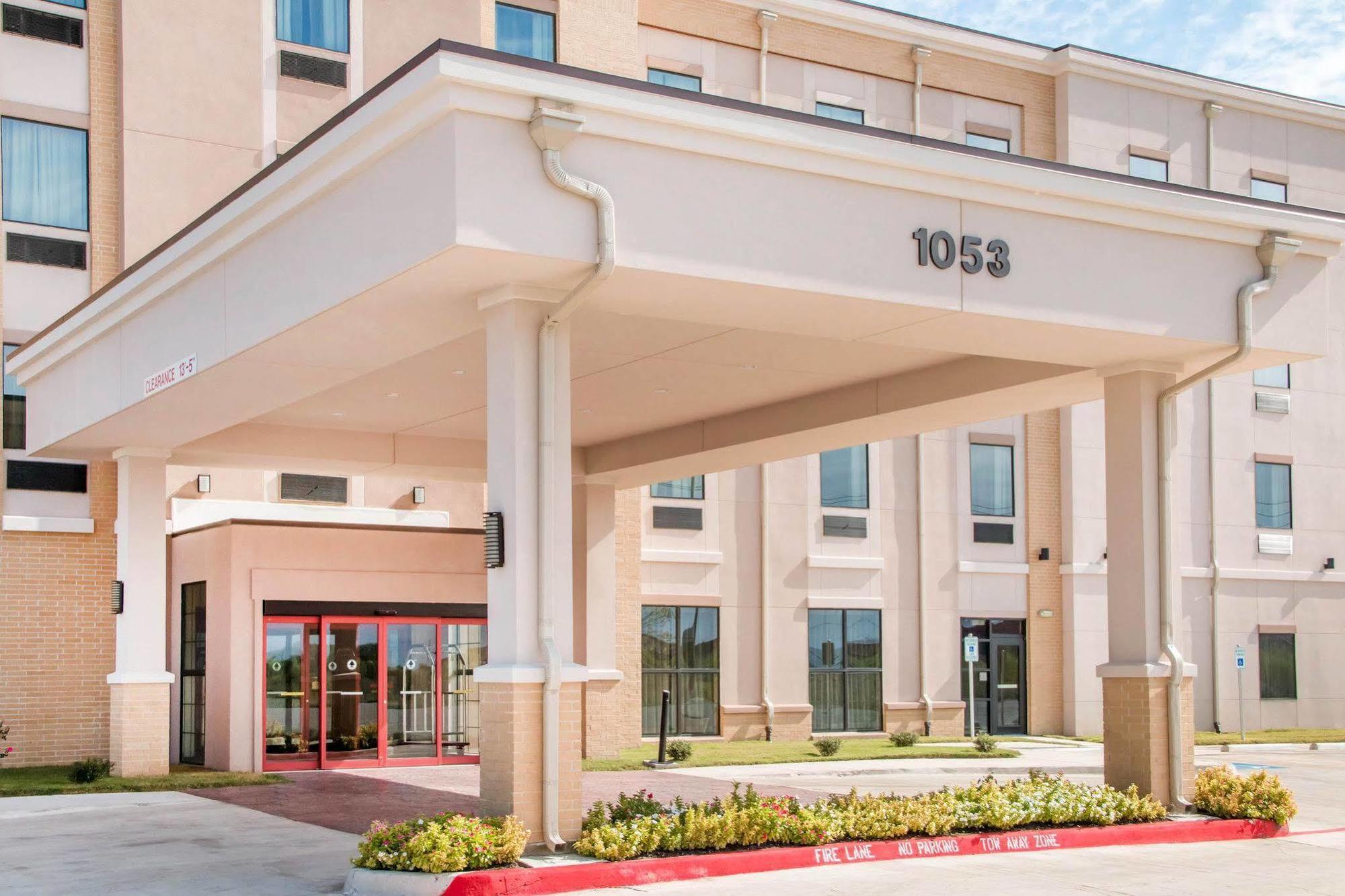 Comfort Inn & Suites San Marcos Buitenkant foto