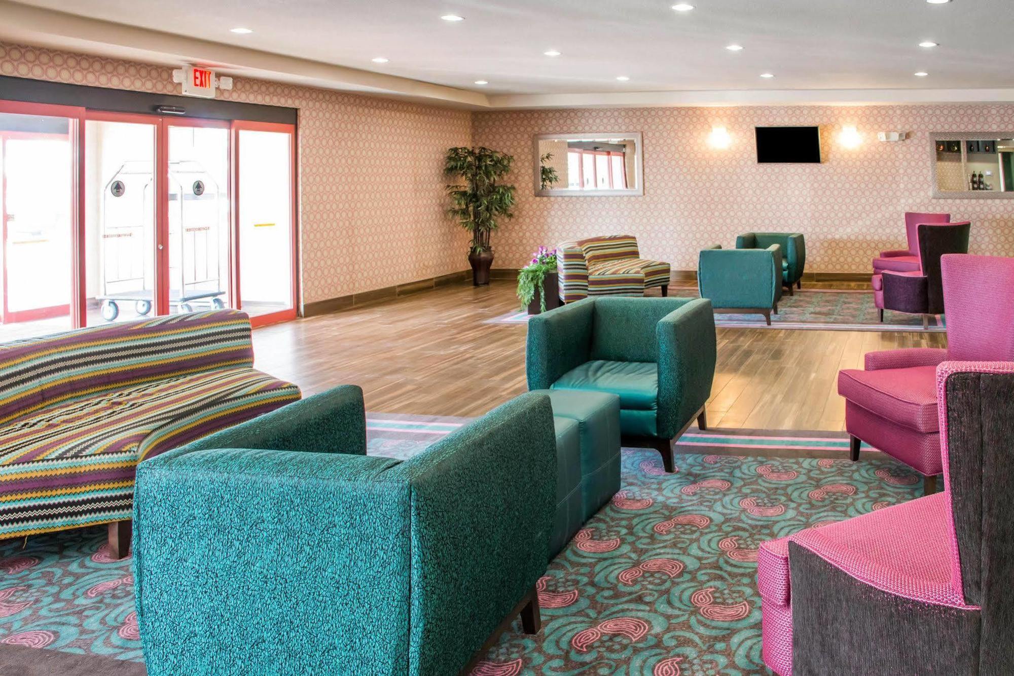Comfort Inn & Suites San Marcos Buitenkant foto