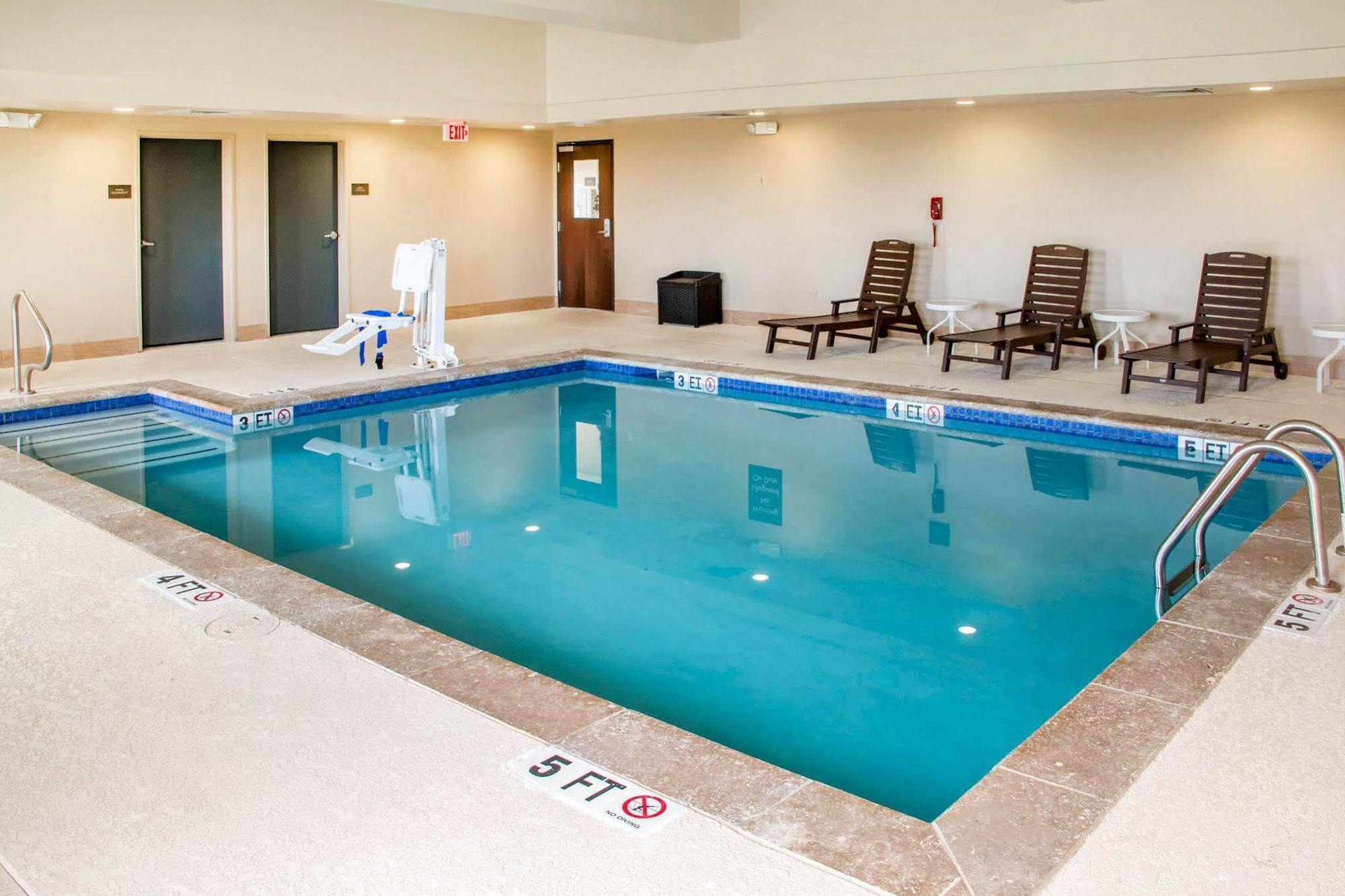 Comfort Inn & Suites San Marcos Buitenkant foto