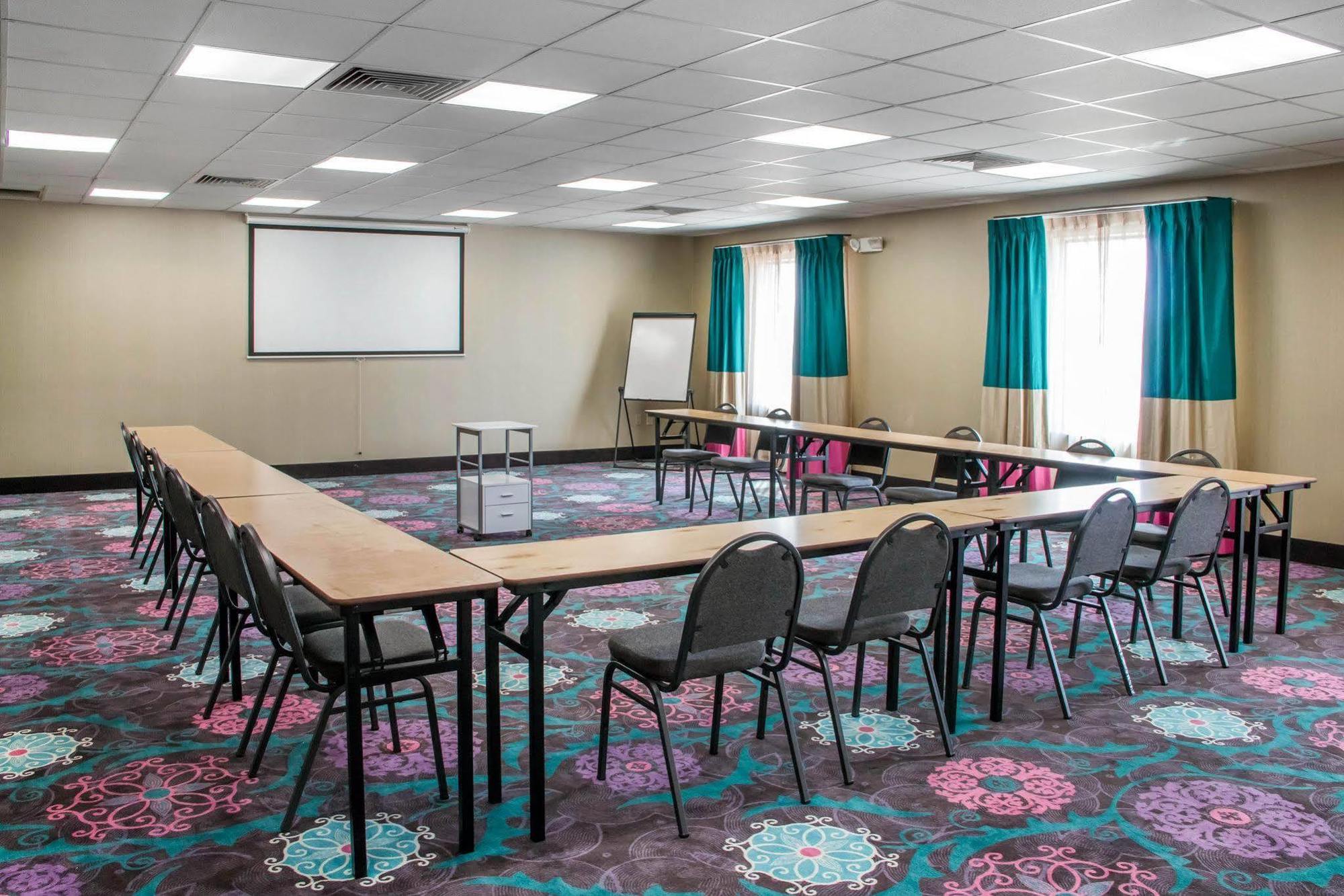 Comfort Inn & Suites San Marcos Buitenkant foto