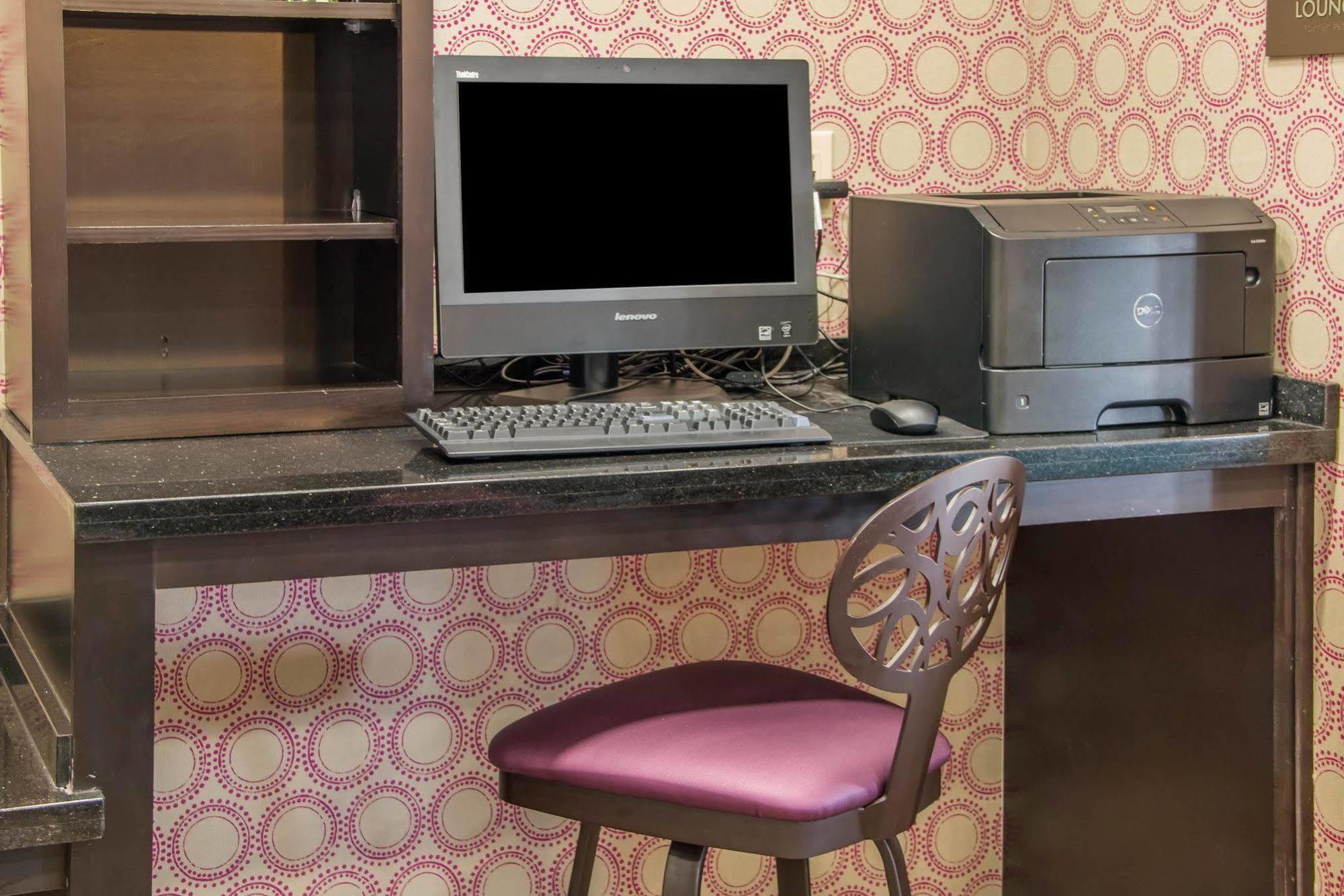Comfort Inn & Suites San Marcos Buitenkant foto